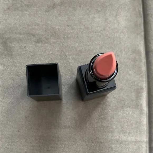 Lucky Chick Semi- Matte Lipstick Brand New in Color Paradise 011 - Picture 3 of 6